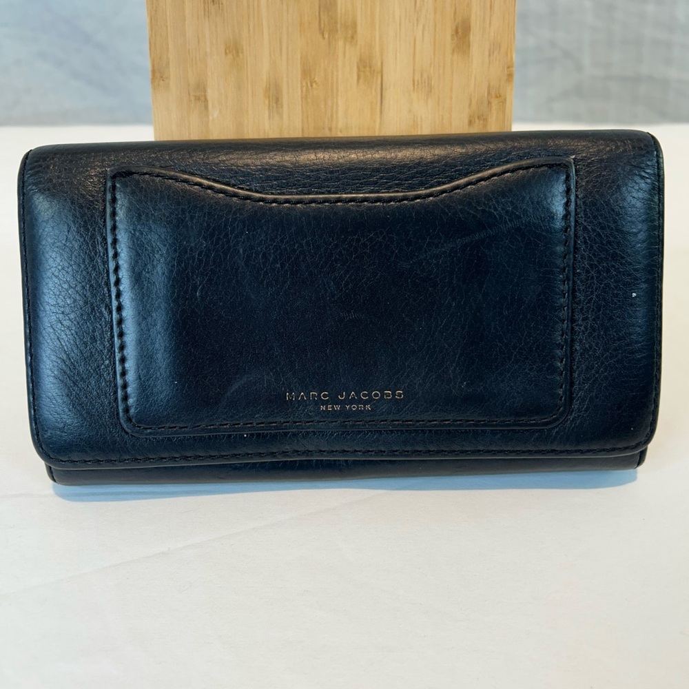 Marc Jacobs New York Black Leather Continental Long Wallet Clutch Gold Accents